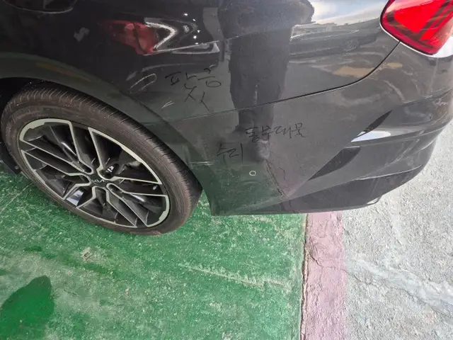 기아 더뉴k5 3세대 운전석 뒤휀더 및 범퍼 복원 작업